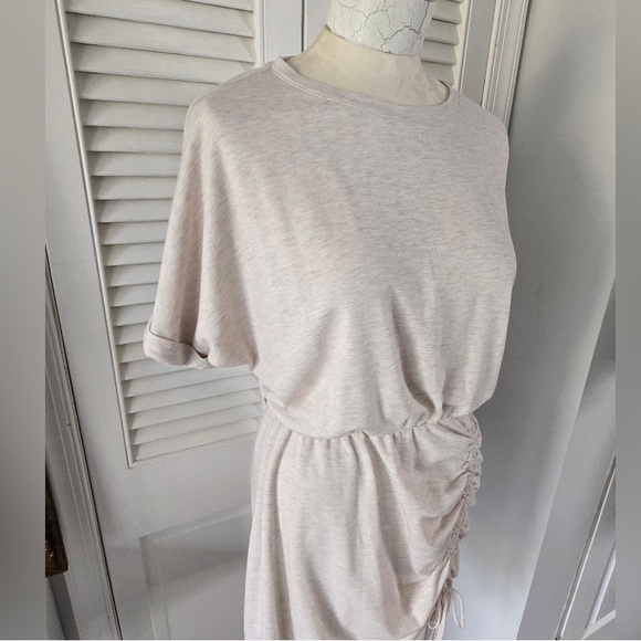 Cream Ruched Dress - Picture 4 of 4